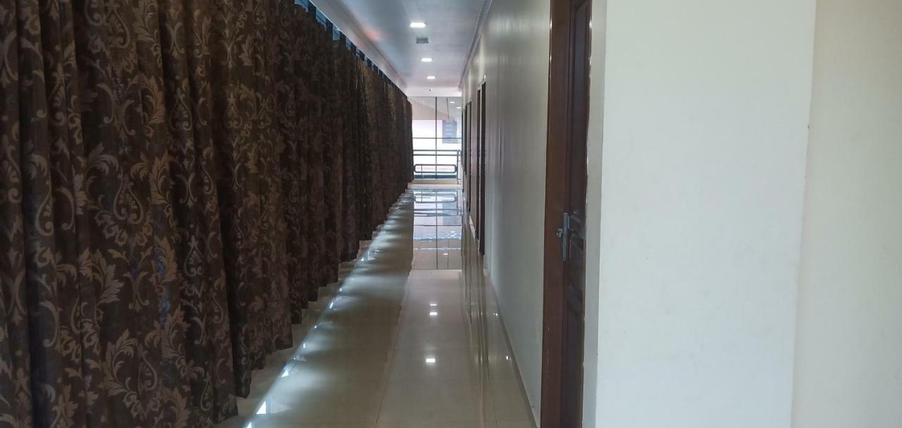 Brindavan Residency Ettumanoor Kültér fotó